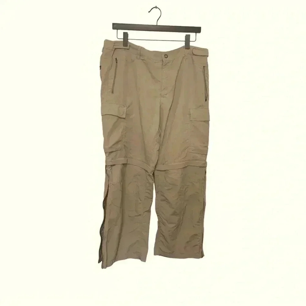 MEC men’s hiking pants, converts to shorts, great over a base layer, 4 season